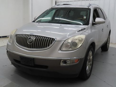 Used 2011 Buick Enclave CXL FWD image 7