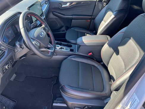 New 2026 Ford Escape ST-Line Select w/ Tech Pack #1 AWD/4WD image 39