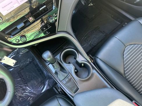 Used 2024 Toyota Camry SE image 34