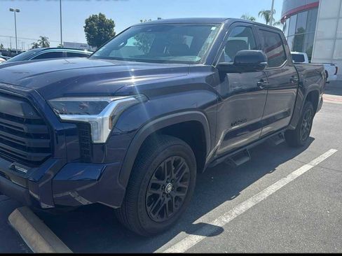 Used 2025 Toyota Tundra Limited AWD/4WD image 1