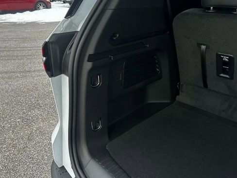 New 2026 Chevrolet Traverse Z71 w/ Driver Confidence Package image 13
