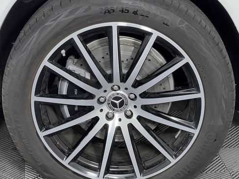 New 2026 Mercedes-Benz GLS 450 4MATIC image 15