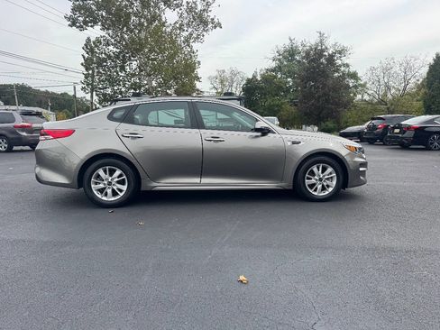 Used 2016 Kia Optima LX image 5
