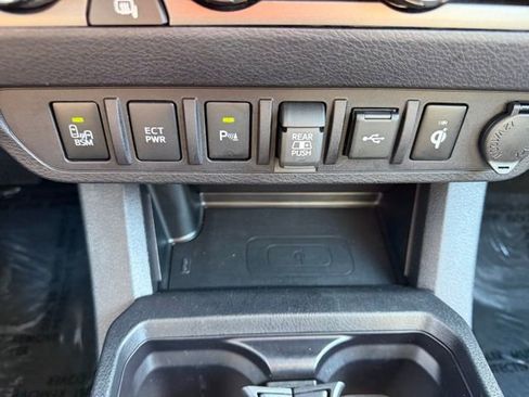 Certified 2023 Toyota Tacoma TRD Off-Road w/ Technology Package image 23