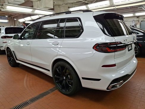 Used 2024 BMW X7 xDrive40i w/ M Sport Package image 6