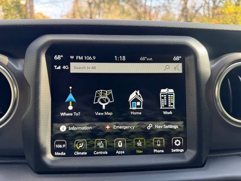 Used 2022 Jeep Wrangler Unlimited Rubicon 4xe w/ Dual Top Group image 24