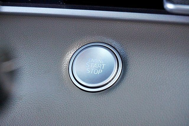 Certified 2026 Hyundai Elantra Sport FWD image 40
