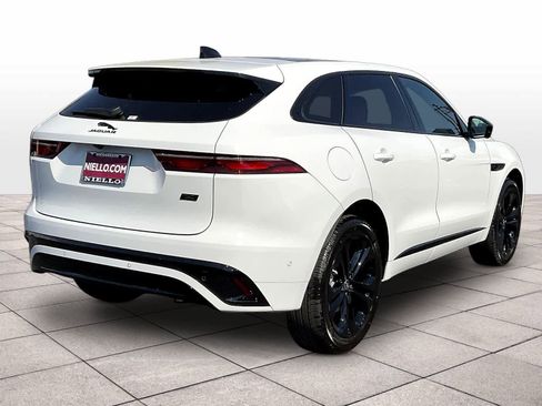 New 2026 Jaguar F-PACE R-Dynamic S image 4