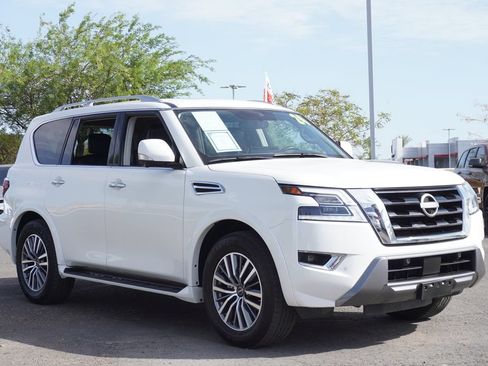 Certified 2024 Nissan Armada SL w/ Captain's Chairs Package RWD image 4