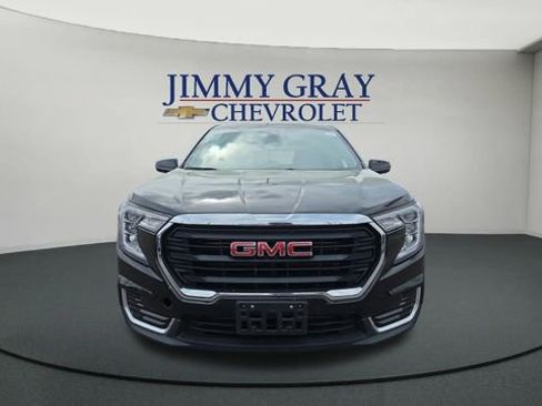 Used 2024 GMC Terrain SLE AWD/4WD image 8