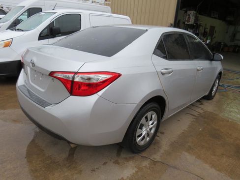 Used 2015 Toyota Corolla L FWD image 4