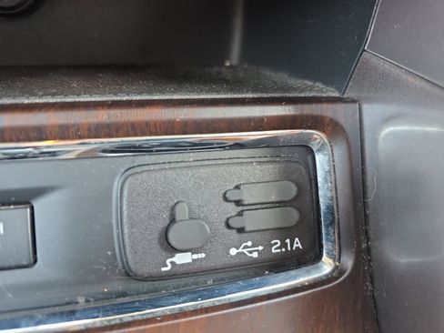 Used 2022 Subaru Ascent Touring w/ Popular Package #2A AWD/4WD image 19