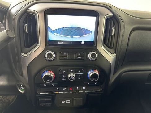 Used 2019 GMC Sierra 1500 SLE w/ SLE Value Package image 22