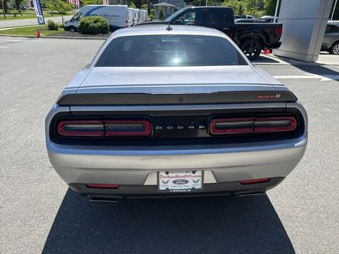 Used 2017 Dodge Challenger R/T Scat Pack RWD image 8