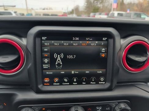 Used 2021 Jeep Wrangler Unlimited Sahara w/ Uconnect 4C Nav & Sound Group image 17