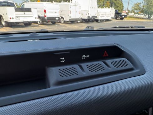 New 2025 Ford Bronco 4-Door AWD/4WD image 6