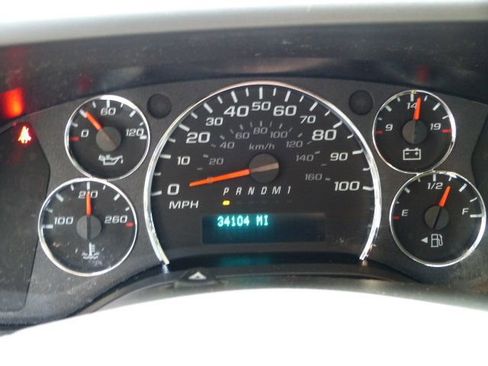 Used 2023 GMC Savana 2500 w/ Driver Convenience Package image 32