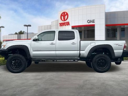 Used 2013 Toyota Tacoma PreRunner w/ TRD Sport Pkg image 8
