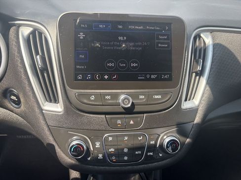 Certified 2022 Chevrolet Malibu LT FWD image 13