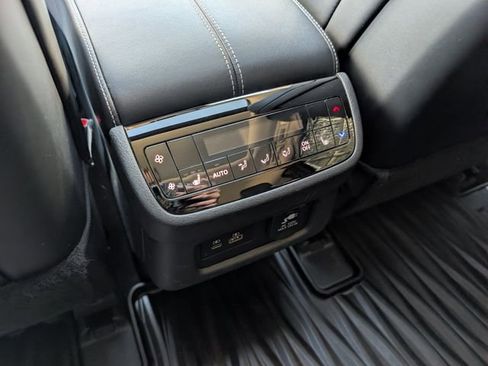 Used 2023 INFINITI QX60 Sensory w/ Vision Package AWD/4WD image 27