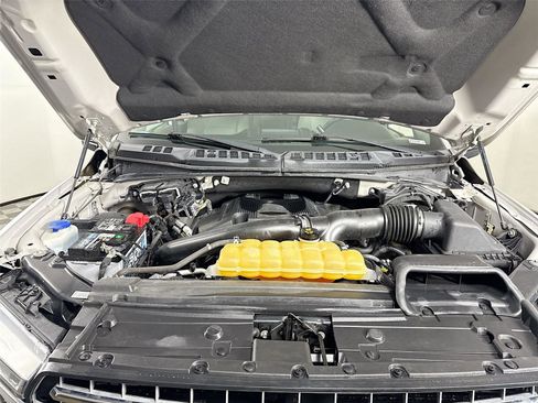 Used 2018 Ford F150 XLT w/ Equipment Group 302A Luxury image 22