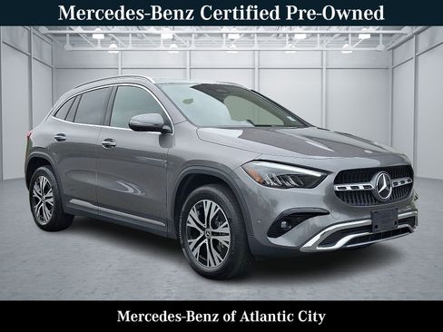 Used 2025 Mercedes-Benz GLA 250 4MATIC image 1