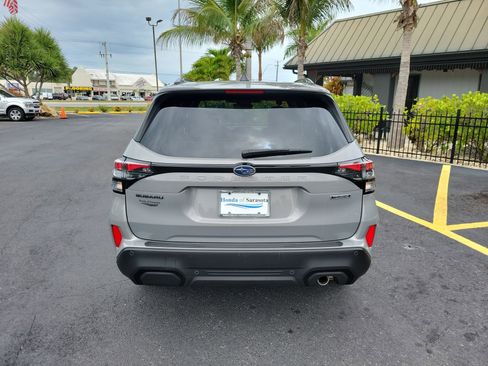 Used 2025 Subaru Forester Touring w/ Popular Package - Touring AWD/4WD image 6