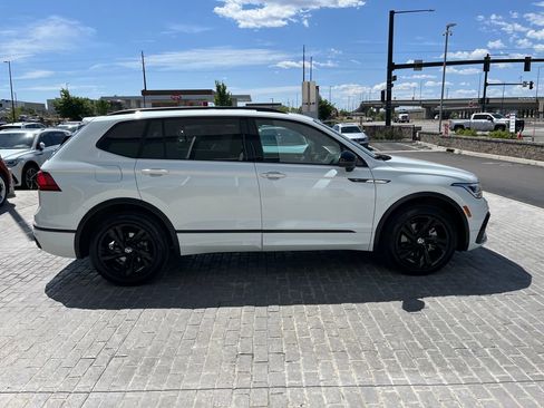 Certified 2024 Volkswagen Tiguan SE R-Line AWD/4WD image 8
