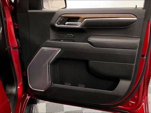 Used 2023 Chevrolet Silverado 1500 High Country w/ Technology Package AWD/4WD image 21