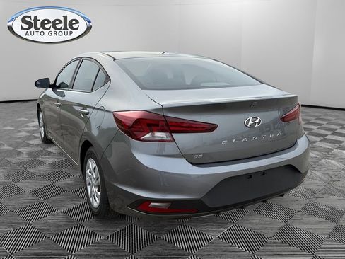 Used 2019 Hyundai Elantra SE image 3