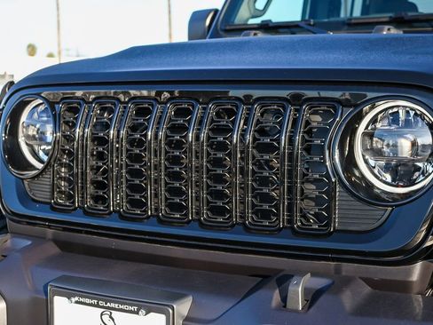 New 2026 Jeep Gladiator Willys image 6