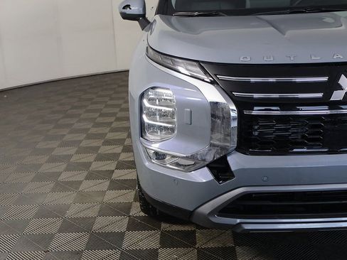 New 2026 Mitsubishi Outlander SE AWD/4WD image 15