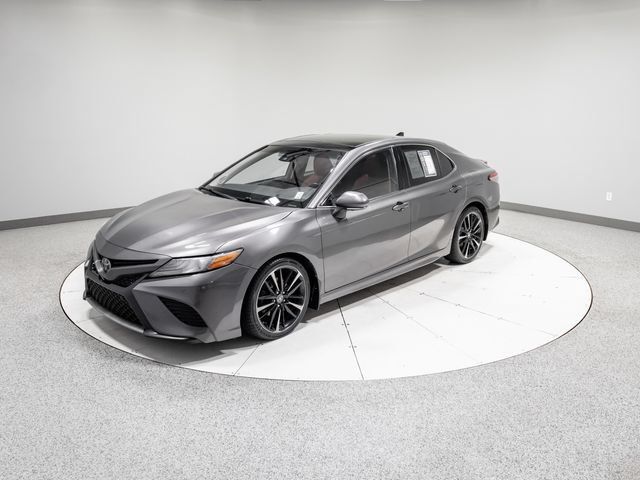 Used 2018 Toyota Camry XSE FWD image 32