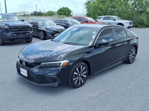 Used 2024 Honda Civic EX-L image 4