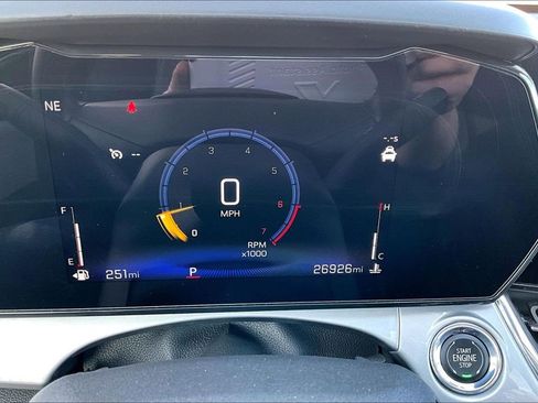 Used 2025 Chevrolet Trax LT image 18