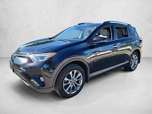 Used 2017 Toyota RAV4 Limited image 1
