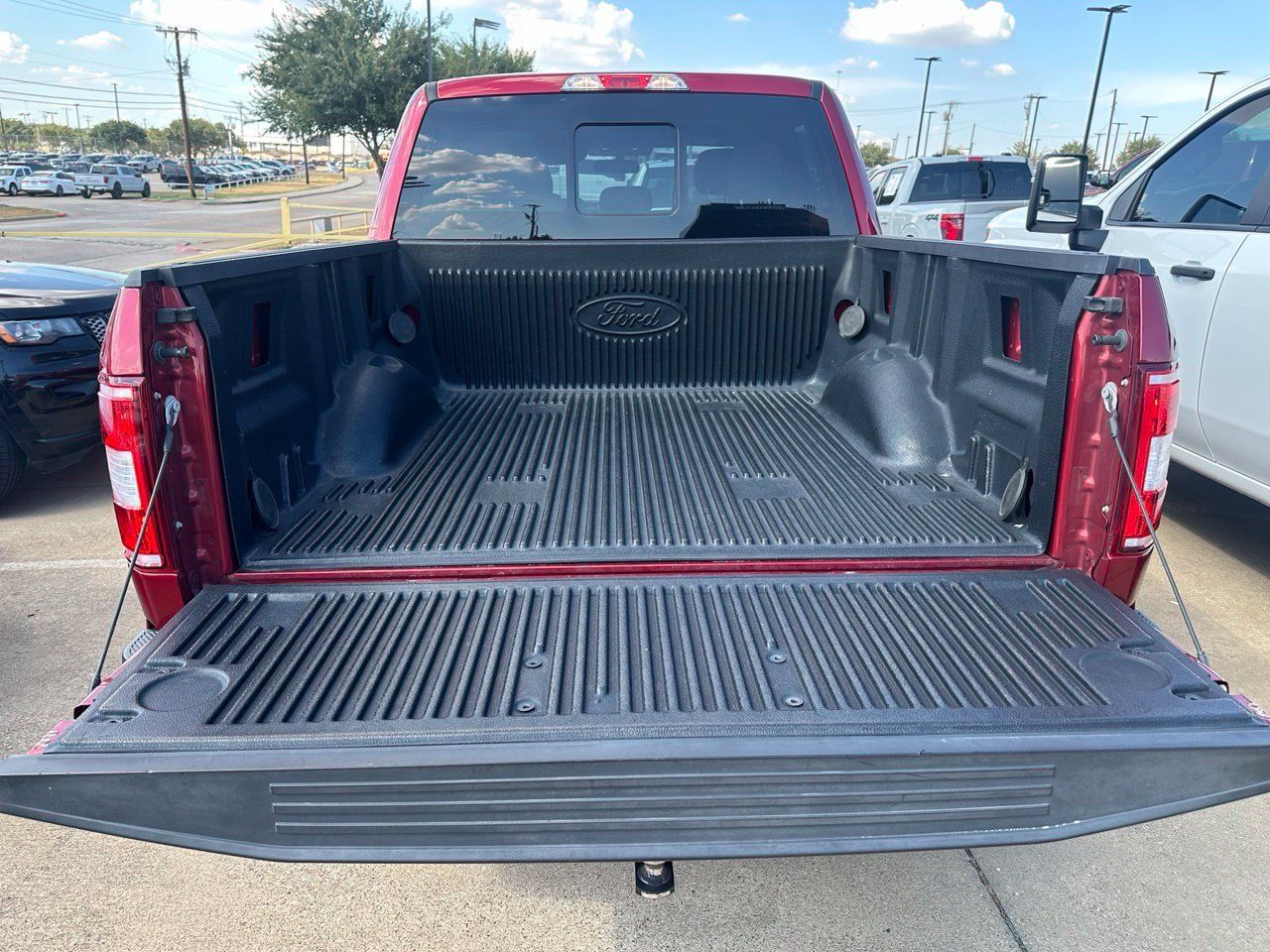 Used 2018 Ford F150 XLT w/ Equipment Group 302A Luxury AWD/4WD image 8