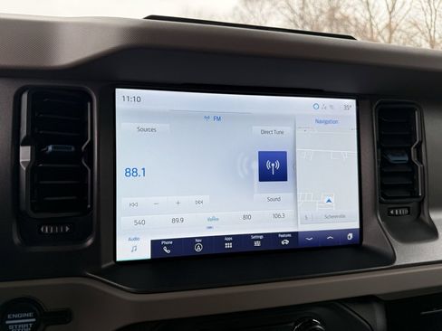 Used 2024 Ford Bronco Wildtrak image 39