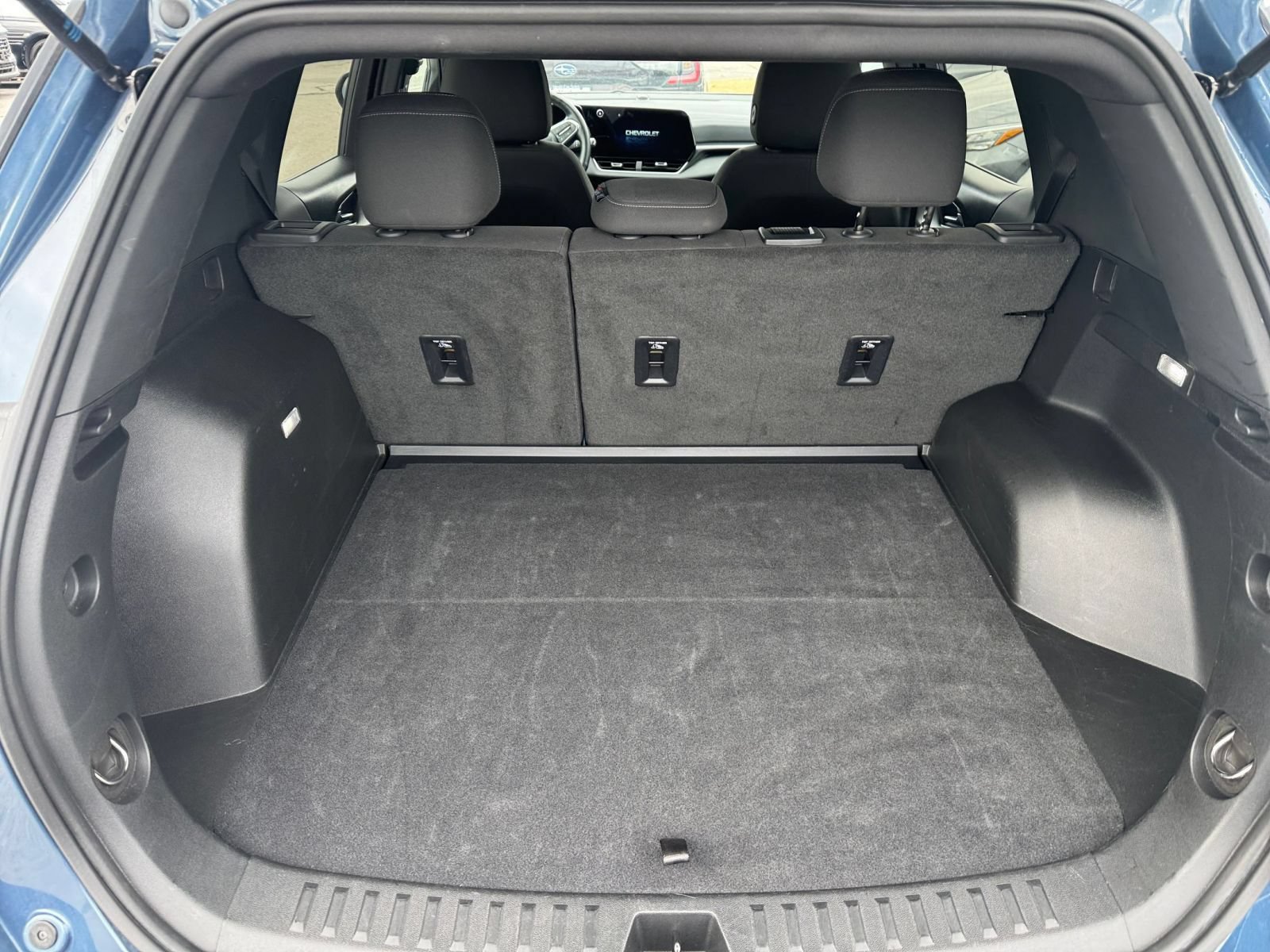 Used 2025 Chevrolet Equinox LT FWD image 31