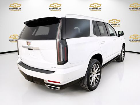 Used 2025 Cadillac Escalade Premium Luxury Platinum image 8