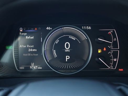 Used 2024 Lexus ES 300h w/ Premium Package image 16