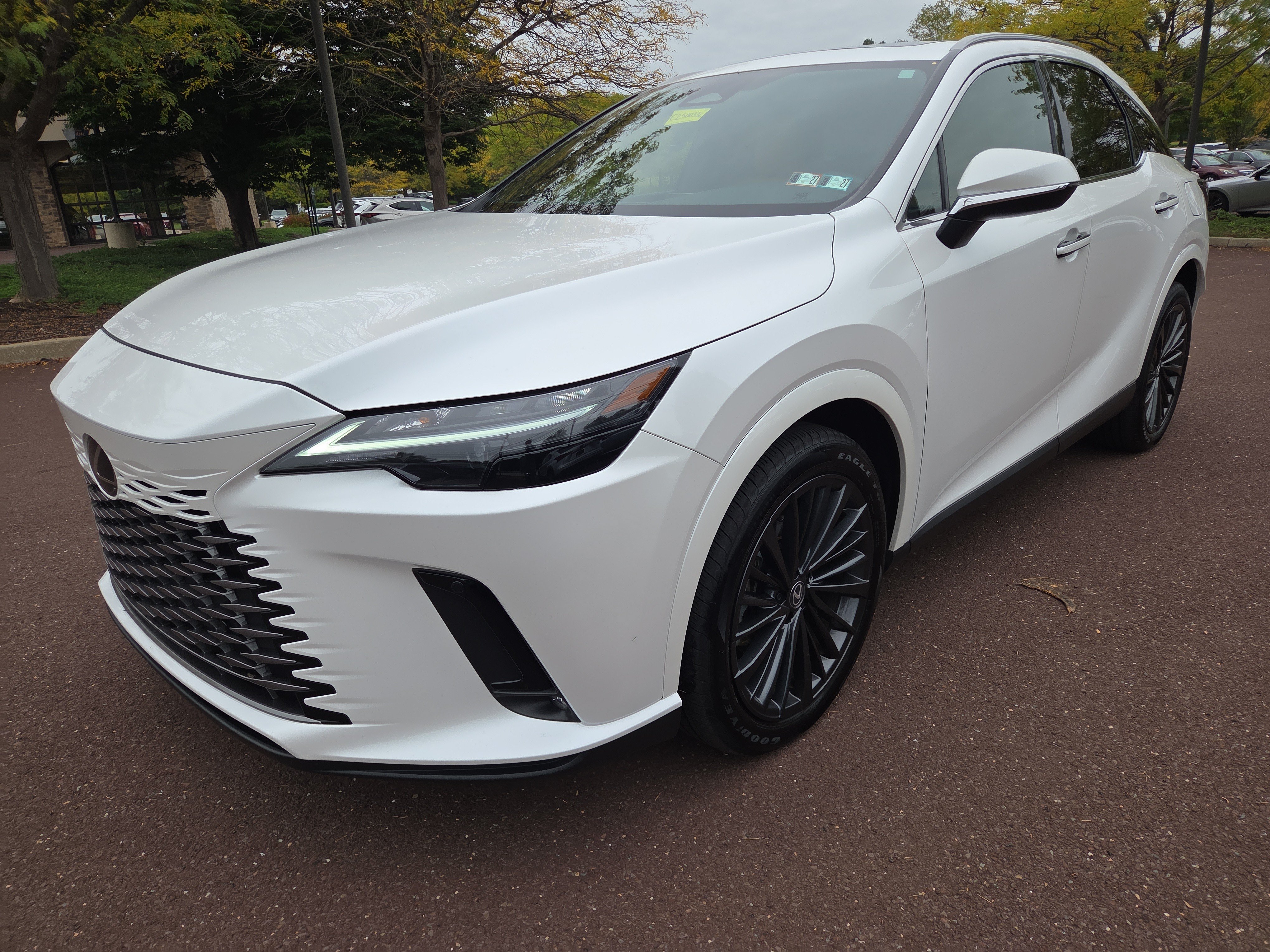 Certified 2025 Lexus RX 350 Premium w/ Kick Sensor & Tow Package AWD/4WD image 7