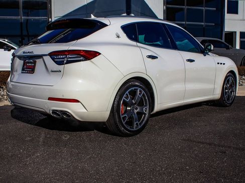 Used 2021 Maserati Levante image 6