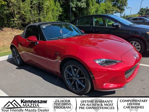 Used 2017 MAZDA MX-5 Miata Grand Touring RWD image 1
