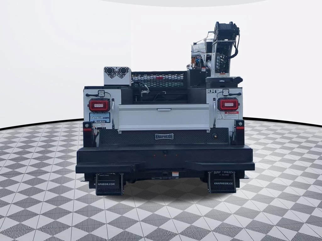 New 2024 Ford F550 4x4 Regular Cab Super Duty image 4