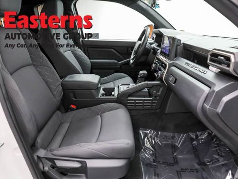 Used 2024 Toyota Tacoma SR image 20