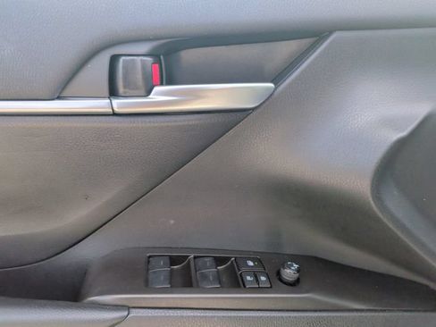 Used 2024 Toyota Camry SE w/ Convenience Package FWD image 15