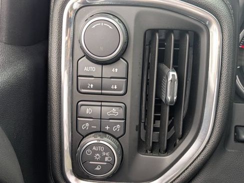 Used 2019 Chevrolet Silverado 1500 High Country w/ Technology Package AWD/4WD image 25