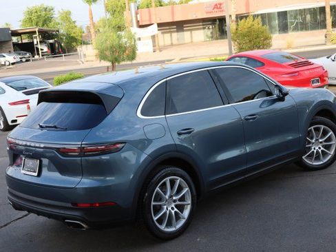 Used 2019 Porsche Cayenne AWD/4WD image 18