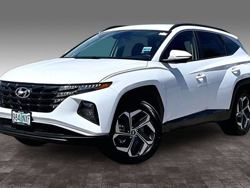 Used 2022 Hyundai Tucson SEL w/ Cargo Package AWD/4WD image 2